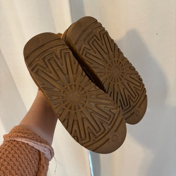 amazon faux suede fur lined boots - Picture 5 of 6